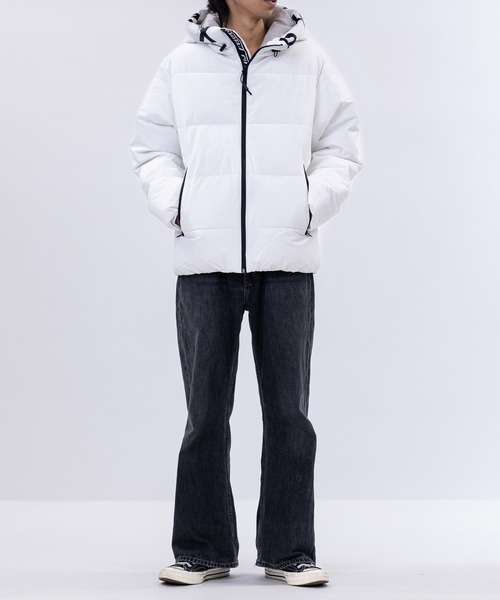 JOHN'S CLOSET（ジョンズクローゼット）の「【13】フードロゴ 中綿ジャケット（ダウンジャケット/コート・メンズ・ホワイト/ブラック・X-LARGE/LARGE/MEDIUM）」の8枚目の写真