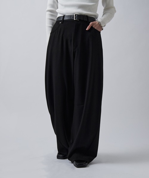 Lui's（ルイス）の「ウォームカーブパンツ（スラックス）」 - WEAR