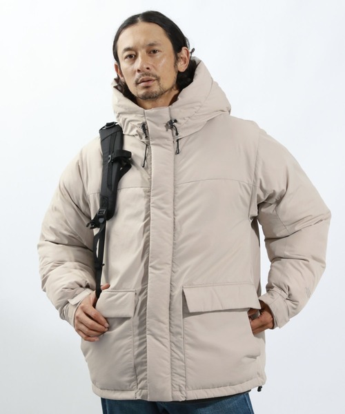 BAYFLOW（ベイフロー）の「ファイバー中綿フードブルゾン（ダウンジャケット/コート・メンズ・グレイッシュベージュ/ブラック・LARGE/MEDIUM）」の16枚目の写真