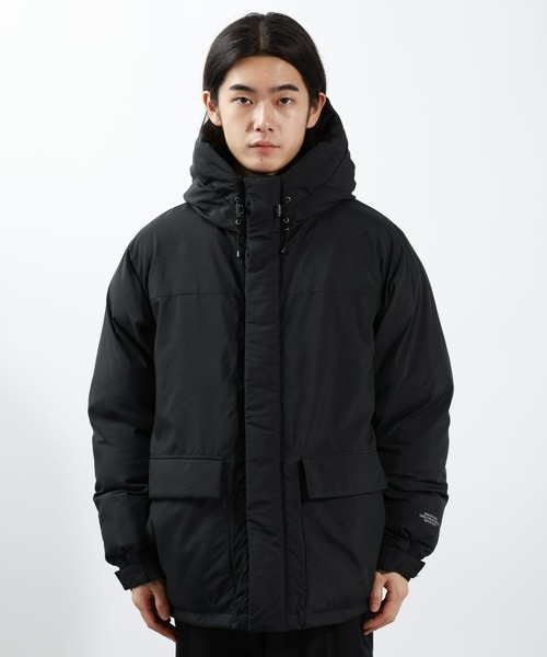 BAYFLOW（ベイフロー）の「ファイバー中綿フードブルゾン（ダウンジャケット/コート・メンズ・グレイッシュベージュ/ブラック・LARGE/MEDIUM）」の19枚目の写真