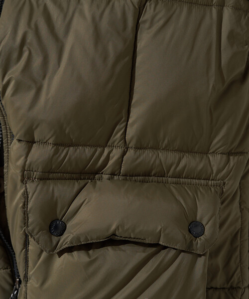 FREAK'S STORE（フリークスストア）の「限定展開 TAION/タイオン MOUNTAIN PACKABLE VOLUME JKT/マウンテン パッカブル ボリューム ジャケット (ダウンジャケット)（ダウンジャケット/コート・レディース・ブラック/オリーブ/キャメル・MEDIUM/LARGE）」の4枚目の写真