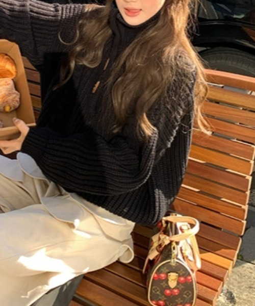 タートルネックツイストセーター（ニット/セーター）｜Vipoa（ヴィポア