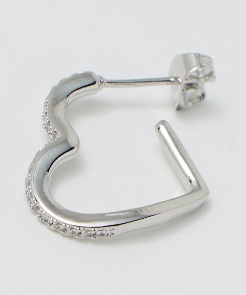 BEAUTY&YOUTH UNITED ARROWS（ビューティーアンドユースユナイテッドアローズ）の「キュービックジルコニア ライン ハート ピアス（ピアス（両耳用）・レディース・シルバー/ゴールド・FREE）」の11枚目の写真