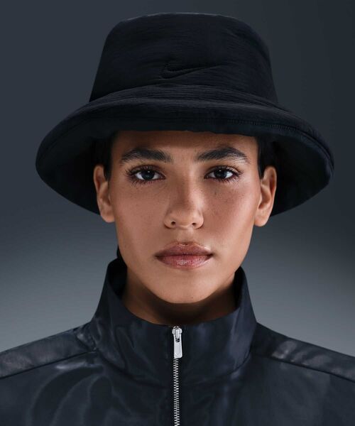 NIKE（ナイキ）の「ナイキ エイペックス パフル バケットハット / Nike Apex Puffle Bucket Hat IF8853-010 Black（ハット・メンズ・ブラック・L/S/M）」の4枚目の写真