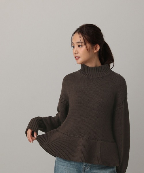 GLOBAL WORK（グローバルワーク）の「MATINEE LINE/ペプラムハイネックプルオーバー/611158（ニット/セーター・レディース・レッド/ブラウン/グレイッシュベージュ・MEDIUM/LARGE）」の15枚目の写真