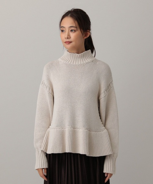 GLOBAL WORK（グローバルワーク）の「MATINEE LINE/ペプラムハイネックプルオーバー/611158（ニット/セーター・レディース・レッド/ブラウン/グレイッシュベージュ・MEDIUM/LARGE）」の16枚目の写真