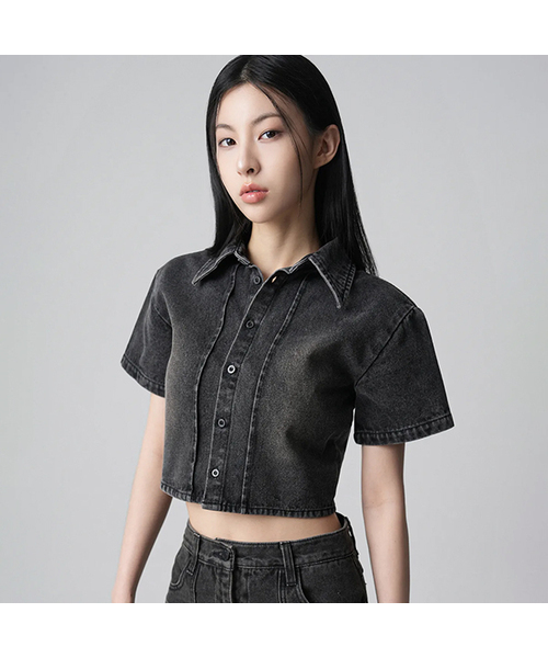 AVANDRESS(アバンドレス )の「Pintuck Chic Denim Shirt BLACK(シャツ/ブラウス・レディース・ブラック・SMALL/MEDIUM)」の1枚目の写真