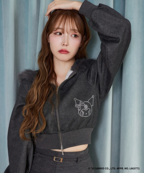 one after another NICE CLAUP（ワンアフターアナザーナイスクラップ）の「【マイメロディ／クロミコラボ】ファー付きパーカー（パーカー・レディース・ピンク/チャコールグレー・FREE）」の2枚目の写真