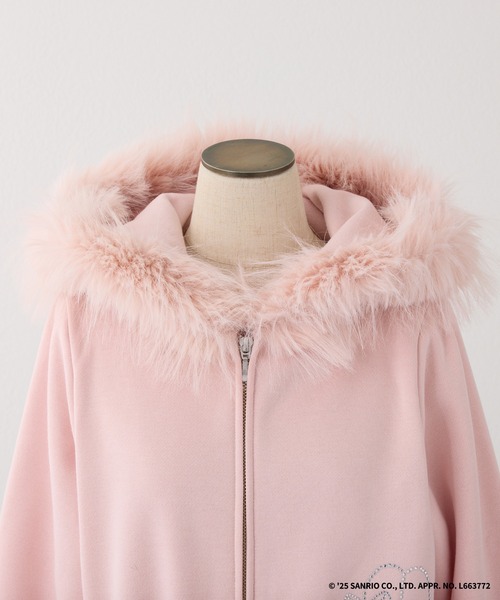 one after another NICE CLAUP（ワンアフターアナザーナイスクラップ）の「【マイメロディ／クロミコラボ】ファー付きパーカー（パーカー・レディース・ピンク/チャコールグレー・FREE）」の20枚目の写真