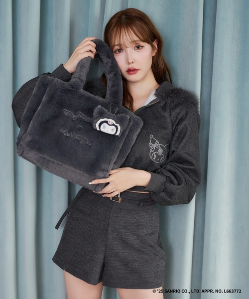 one after another NICE CLAUP（ワンアフターアナザーナイスクラップ）の「【マイメロディ／クロミコラボ】ファー付きパーカー（パーカー・レディース・ピンク/チャコールグレー・FREE）」の13枚目の写真