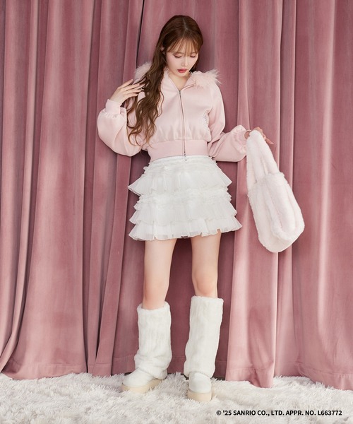 one after another NICE CLAUP（ワンアフターアナザーナイスクラップ）の「【マイメロディ／クロミコラボ】ファー付きパーカー（パーカー・レディース・ピンク/チャコールグレー・FREE）」の5枚目の写真