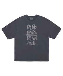 NOMANUAL（NOMANUAL）の「BLACK LETTER T-SHIRT - CHARCOAL（Tシャツ/カットソー・メンズ）」