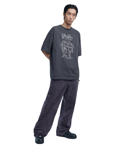 NOMANUAL（NOMANUAL）の「BLACK LETTER T-SHIRT - CHARCOAL（Tシャツ/カットソー・レディース・その他・X-LARGE/LARGE/MEDIUM/SMALL）」の2枚目の写真