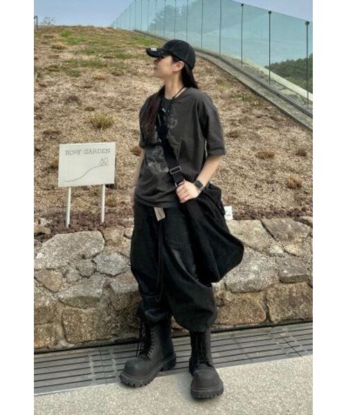 NOMANUAL（NOMANUAL）の「BLACK LETTER T-SHIRT - CHARCOAL（Tシャツ/カットソー・レディース・その他・X-LARGE/LARGE/MEDIUM/SMALL）」の17枚目の写真