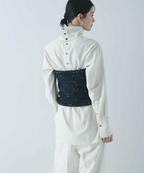 URBAN RESEARCH（アーバンリサーチ）の「TRソフトツイルハイネックシャツ（シャツ/ブラウス・レディース・アイボリー/ブラック・FREE）」の5枚目の写真