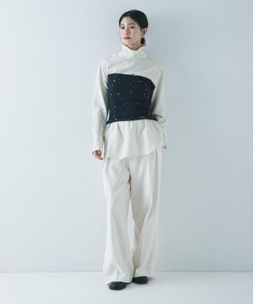 URBAN RESEARCH（アーバンリサーチ）の「TRソフトツイルハイネックシャツ（シャツ/ブラウス・レディース・アイボリー/ブラック・FREE）」の6枚目の写真