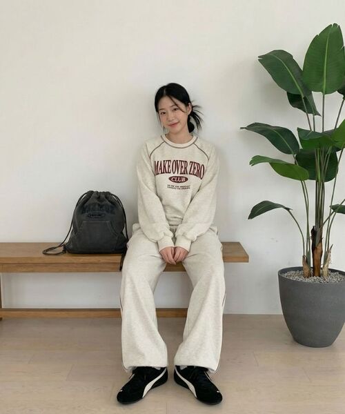 MOZMOZ(モズモズ)の「サイドステッチワイドトレーニングパンツグレー(スウェットパンツ・メンズ・その他・M/XL/XXL)」の6枚目の写真
