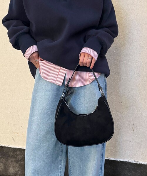 fredy emue（フレディエミュ）の「パイピングスエードラウンドワンショルバッグ（ショルダーバッグ・レディース・ブラック/ブラウン・FREE）」の8枚目の写真