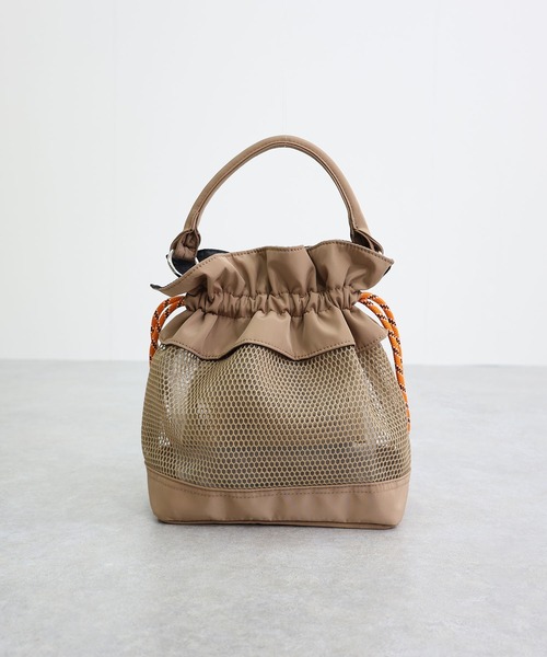 COLDE （コルデ）の「メッシュフリル巾着2wayバッグ（ショルダーバッグ・レディース・ベージュ/アイボリー/ブラック・FREE）」の5枚目の写真