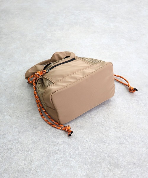 COLDE （コルデ）の「メッシュフリル巾着2wayバッグ（ショルダーバッグ・レディース・ベージュ/アイボリー/ブラック・FREE）」の7枚目の写真