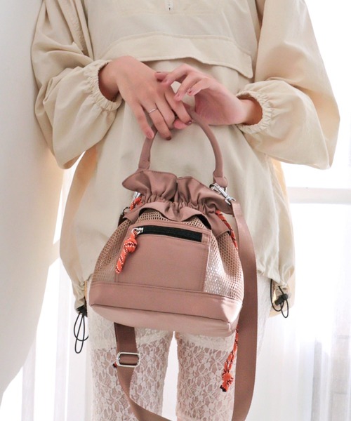 COLDE （コルデ）の「メッシュフリル巾着2wayバッグ（ショルダーバッグ・レディース・ベージュ/アイボリー/ブラック・FREE）」の13枚目の写真