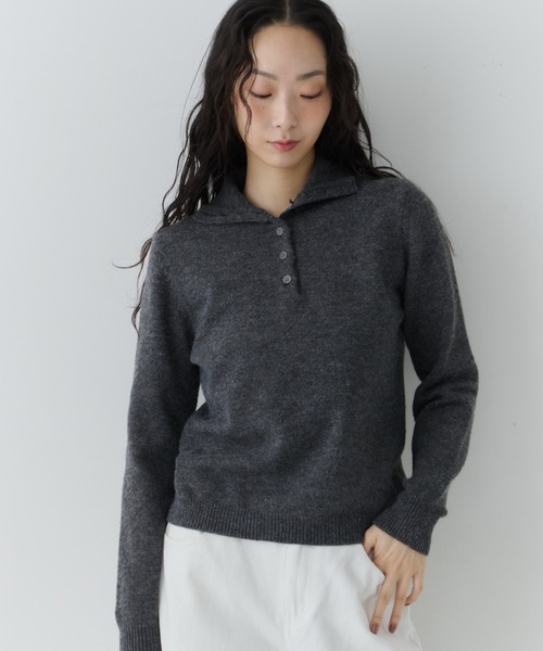 NUJOH（ヌゾ）の「Half Button High Neck Knit / ハーフボタンハイネックニット（Tシャツ/カットソー・レディース・レッド/ブラウン/ホワイト/チャコールグレー/ブラック・FREE）」の18枚目の写真