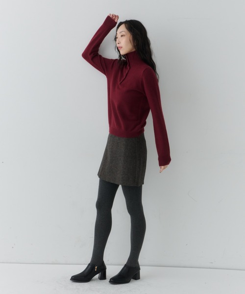 NUJOH（ヌゾ）の「Half Button High Neck Knit / ハーフボタンハイネックニット（Tシャツ/カットソー・レディース・レッド/ブラウン/ホワイト/チャコールグレー/ブラック・FREE）」の10枚目の写真