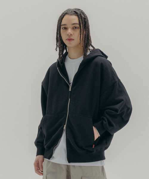 PSSHOPPER（ピーエスショッパ）の「スモールロゴウォッシュフード集業[ブラック]（パーカー・メンズ・その他・MEDIUM/LARGE/X-LARGE/XX-LARGE）」の3枚目の写真