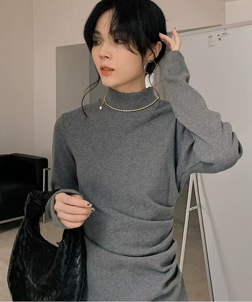 AsheKsha(アシクシャ)の「シンプルなカラーの韓国風スリムワンピース(ワンピース・レディース・グレー・M)」の7枚目の写真