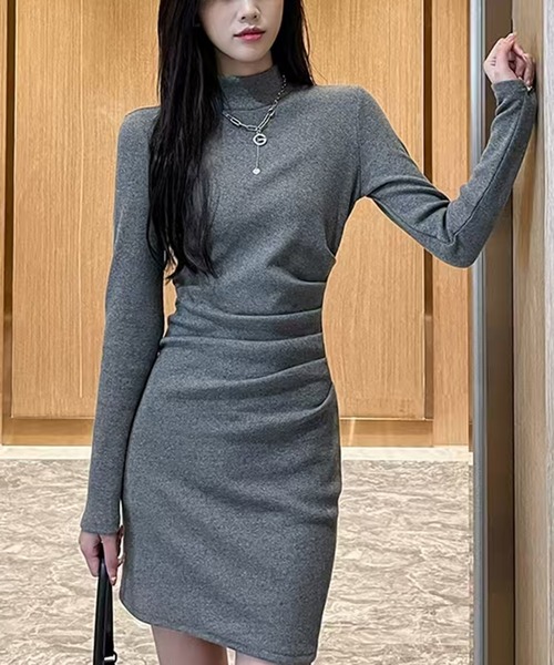 AsheKsha(アシクシャ)の「シンプルなカラーの韓国風スリムワンピース(ワンピース・レディース・グレー・M)」の9枚目の写真