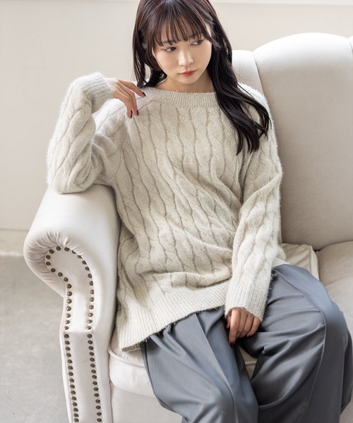 CLEAR BASIC（クリアベーシック）の「前後2wayベルトオープンケーブルニットトップス[大人 フェミニン 上品]≪AW新作≫（ニット/セーター・レディース・サックスブルー/アイボリー/グレー・F）」の3枚目の写真