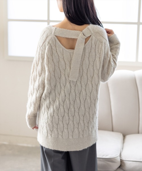 CLEAR BASIC（クリアベーシック）の「前後2wayベルトオープンケーブルニットトップス[大人 フェミニン 上品]≪AW新作≫（ニット/セーター・レディース・サックスブルー/アイボリー/グレー・F）」の7枚目の写真