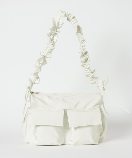 Heather（ヘザー）の「ナイロンシャーリングBAG　638751（ショルダーバッグ・レディース・ブラック系その他/アイボリー/ブラック・ONE SIZE）」の2枚目の写真