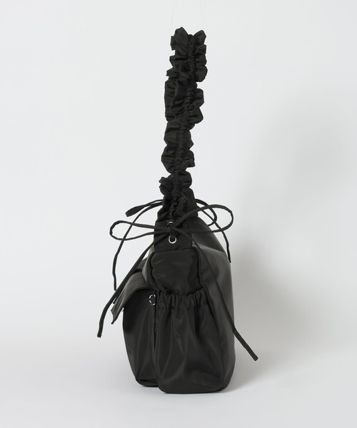 Heather（ヘザー）の「ナイロンシャーリングBAG　638751（ショルダーバッグ・レディース・ブラック系その他/アイボリー/ブラック・ONE SIZE）」の10枚目の写真