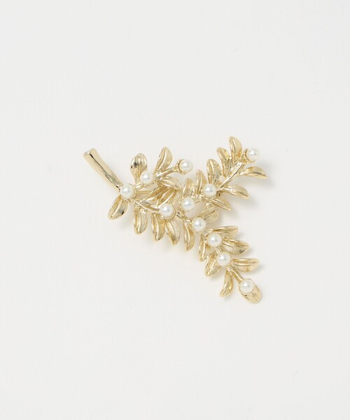 green label relaxing（グリーンレーベルリラクシング）の「リーフ＆フェイクパール ブローチ（ブローチ/コサージュ・レディース・ゴールド/シルバー・FREE）」の5枚目の写真