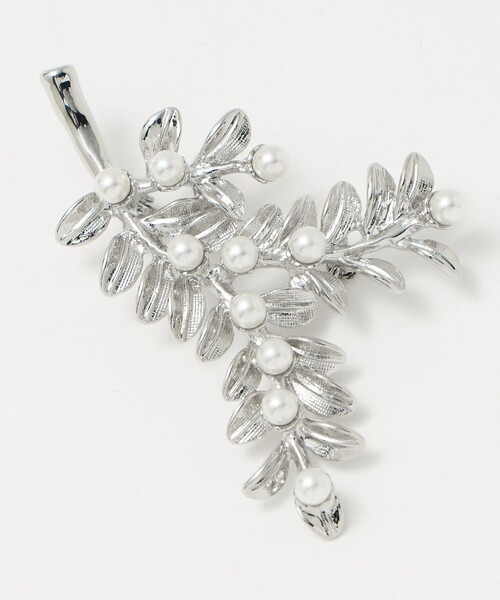 green label relaxing（グリーンレーベルリラクシング）の「リーフ＆フェイクパール ブローチ（ブローチ/コサージュ・レディース・ゴールド/シルバー・FREE）」の11枚目の写真