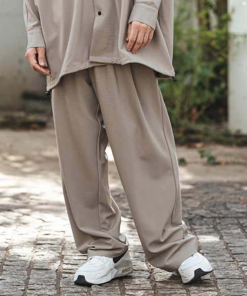 CAMBIO(カンビオ)の「mp14475- Ripple Wide Straight Pants ワイドストレートパンツ(S62326cmb)(その他パンツ・メンズ・ベージュ/チャコール/ブラック・L/M/S)」の4枚目の写真