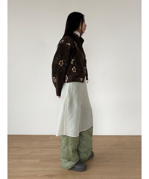 Didot.showroom（ディドット ショールーム）の「フラワーボアジップアップブルゾン（ブルゾン・レディース・クリーム/ブラウン・FREE）」の4枚目の写真