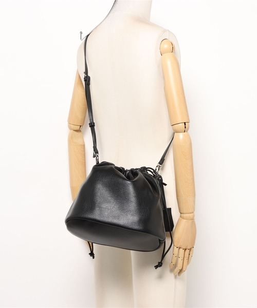 AMERICAN HOLIC(アメリカンホリック)の「【ZOZO限定】3WAY巾着ショルダーバッグ(ショルダーバッグ・レディース・ブラック/ブルー/グレイッシュベージュ・FREE)」の7枚目の写真