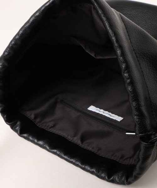 AMERICAN HOLIC(アメリカンホリック)の「【ZOZO限定】3WAY巾着ショルダーバッグ(ショルダーバッグ・レディース・ブラック/ブルー/グレイッシュベージュ・FREE)」の8枚目の写真