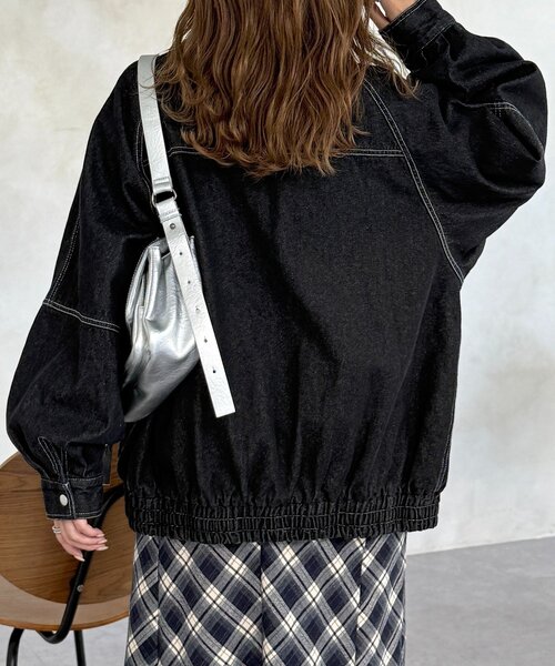 CPCM(シーピーシーエム)の「ラグランビッグデニムジャケット(ブルゾン・レディース・ブラック/ブルー/ネイビー・FREE)」の6枚目の写真