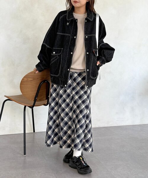 CPCM(シーピーシーエム)の「ラグランビッグデニムジャケット(ブルゾン・レディース・ブラック/ブルー/ネイビー・FREE)」の9枚目の写真