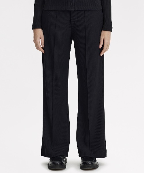 FRED PERRY(フレッドペリー)の「先行予約受付中/Rib Tricot Trousers/リブトリコットトラウザー(その他パンツ・レディース・ブラック・8/10)」の7枚目の写真