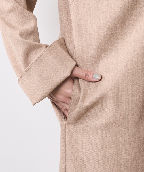 CHIC STYLE（シックスタイル）の「テーラードカラーロングワンピース＜大きいサイズ有＞シックスタイル（ワンピース・レディース・ベージュ/ブラック・M/L/LL/3L/4L/5L）」の18枚目の写真