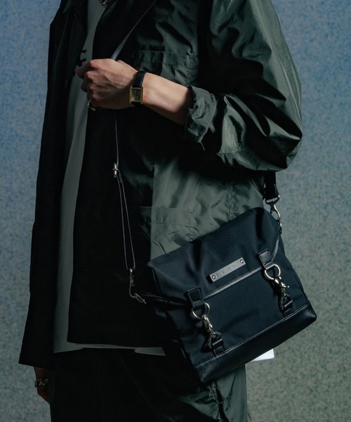 CRIMIE（クライミー）の「CRIMIE/クライミー/MILES OG 3LAYER SHOULDER BAG（ショルダーバッグ・メンズ・ブラック・F）」の6枚目の写真