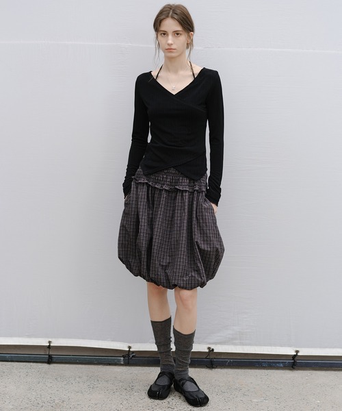 tageechita（タジチタ）の「【tageechita】ラップネック 長袖カットソー（Tシャツ/カットソー・レディース・ブラック/アイボリー・L/M/S）」の5枚目の写真