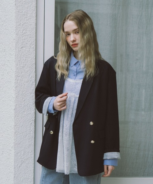 archives(アルシーヴ)の「金釦オーバーショルダーテーラードジャケット(テーラードジャケット・レディース・ネイビー/ベージュ・MEDIUM)」の4枚目の写真