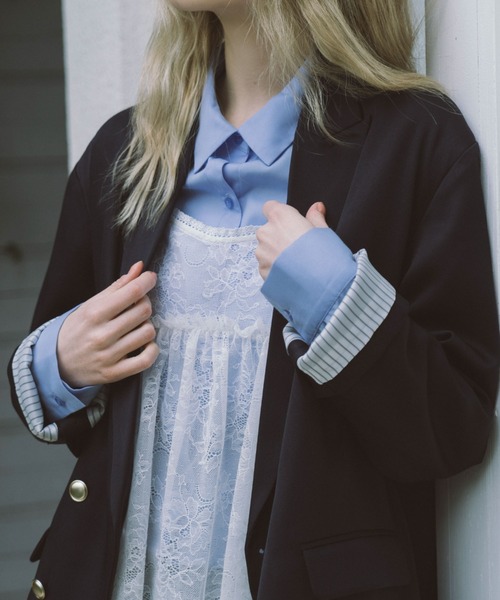 archives(アルシーヴ)の「金釦オーバーショルダーテーラードジャケット(テーラードジャケット・レディース・ネイビー/ベージュ・MEDIUM)」の7枚目の写真