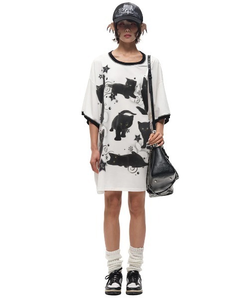 L.H.P(エルエイチピー)の「CFIERCE/フィアス/MAGIC KITTY OVERSIZED T-SHIRTS(Tシャツ/カットソー・レディース・ホワイト・S/M)」の4枚目の写真