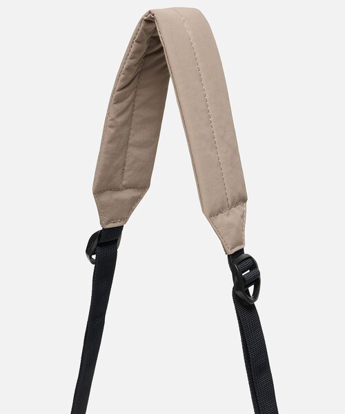 AIGLE(エーグル)の「撥水 ネイバーフッド クロスボディバッグ 2L(ショルダーバッグ・レディース・ブラウン/ブラック・FREE)」の7枚目の写真